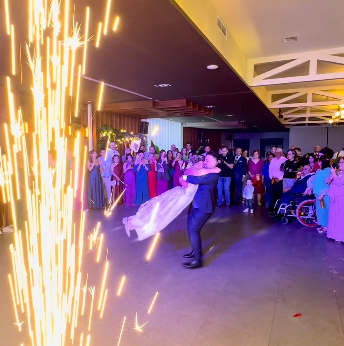 pareja bailando al ritmo de privilegsound